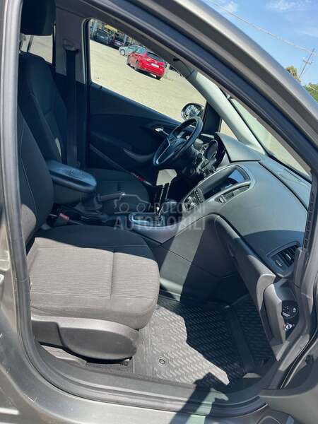 Opel Astra J 1,4 turbo
