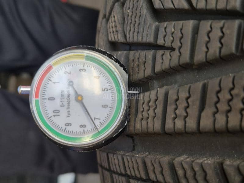 Hankook 205/50 R17 Zimska