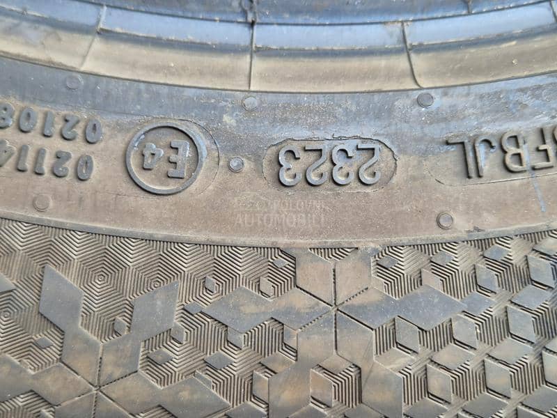 Continental 225/65 R17 Zimska