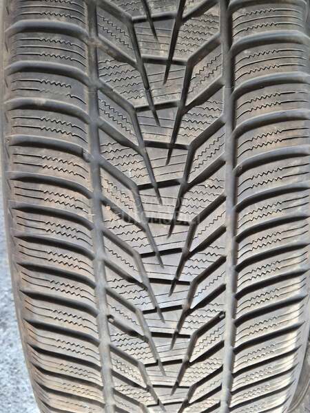 Hankook 255/55 R18 Zimska