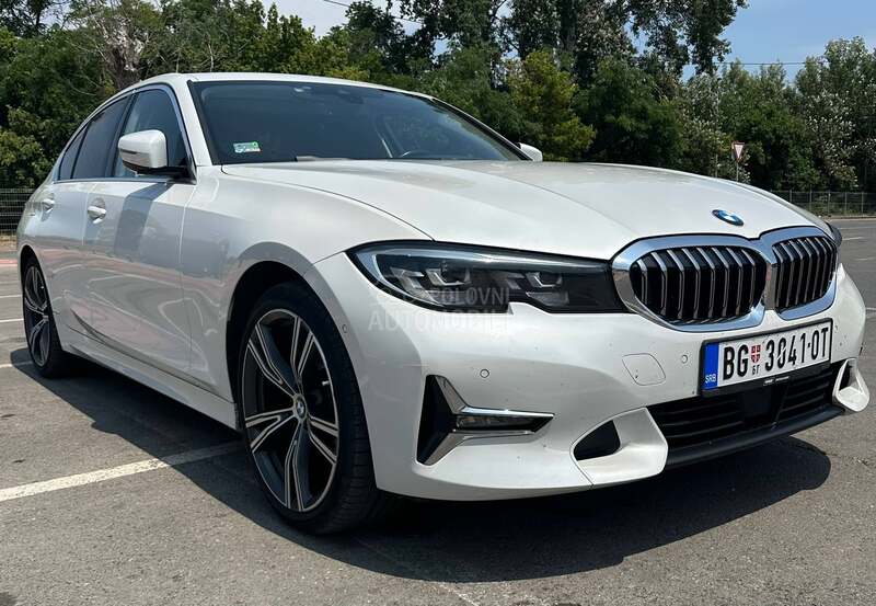 BMW 320 xDrive Hybrid Luxury