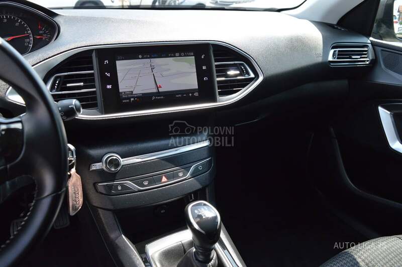 Peugeot 308 1.5 BlueHDi100 Busi