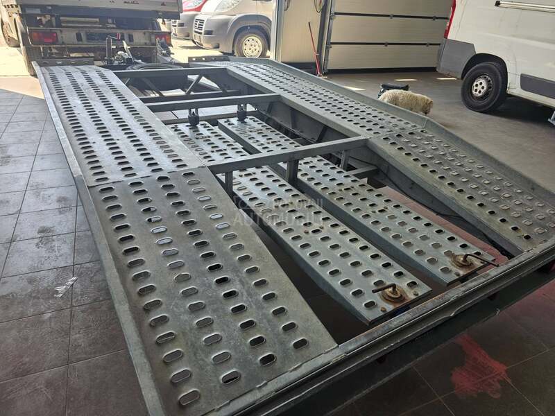 Blyss Adam 2500kg 4m.