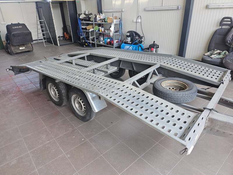 Blyss Adam 2500kg 4m.