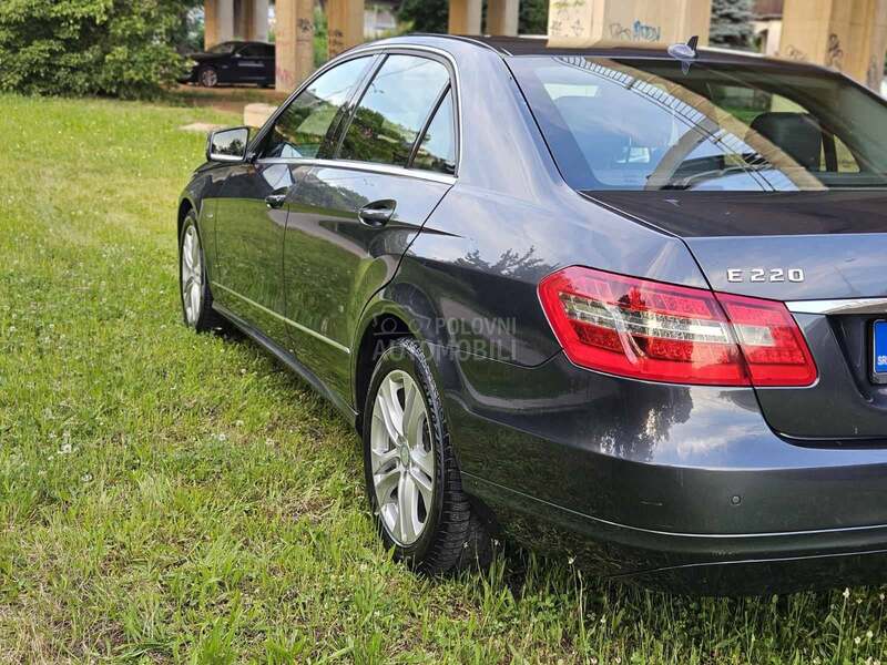 Mercedes Benz E 220 Avantgarde