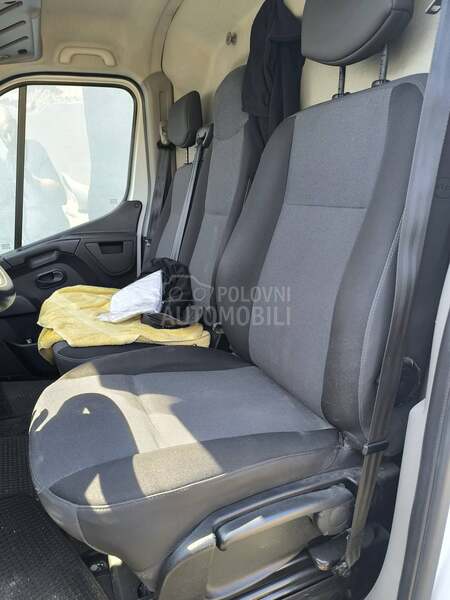 Nissan Nv400 