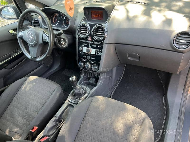 Opel Corsa D 1.3 b gpl