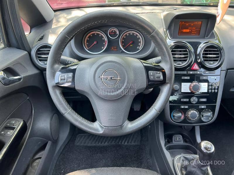 Opel Corsa D 1.3 b gpl