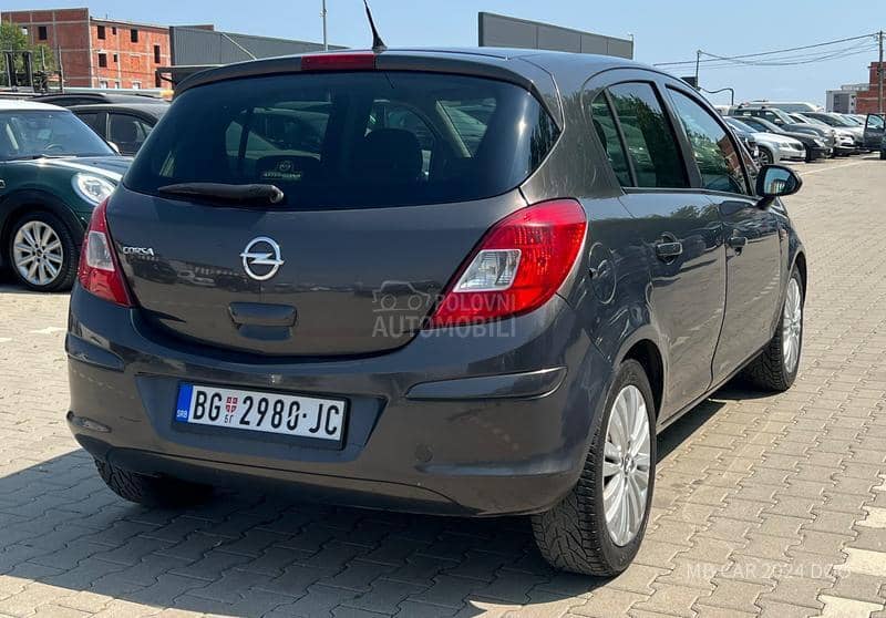 Opel Corsa D 1.3 b gpl