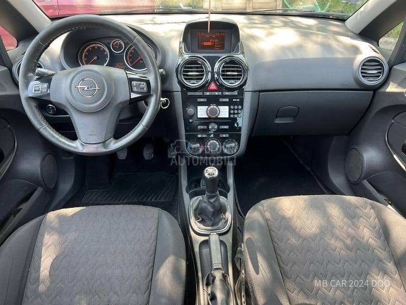 Opel Corsa D 1.3 b gpl