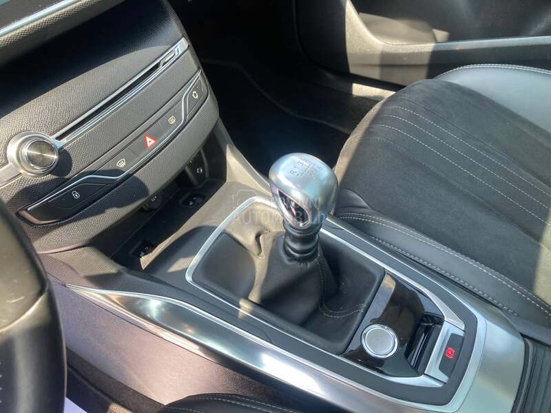 Peugeot 308 1.6 THP Felline CH