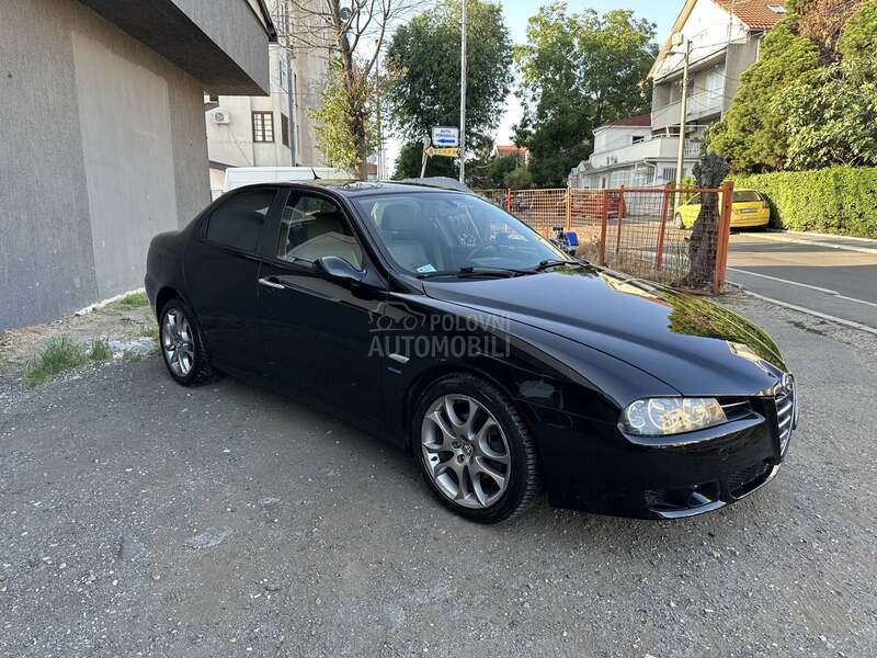 Alfa Romeo 156 2.5 V6
