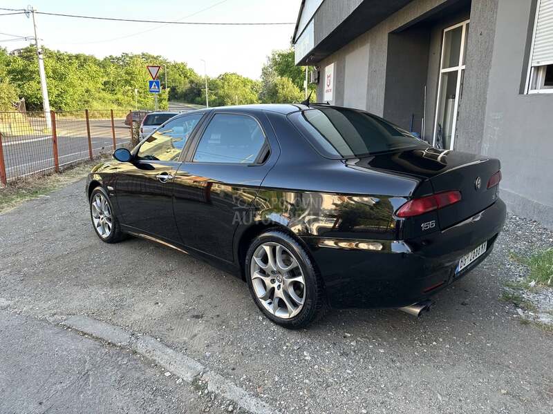 Alfa Romeo 156 2.5 V6
