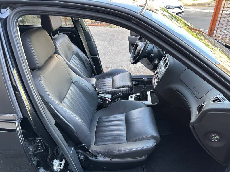 Alfa Romeo 156 2.5 V6