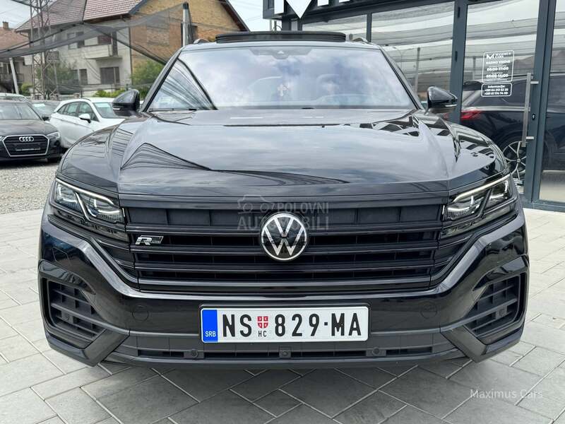 Volkswagen Touareg 3.0 TDI R-line