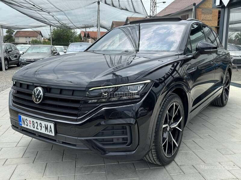 Volkswagen Touareg 3.0 TDI R-line