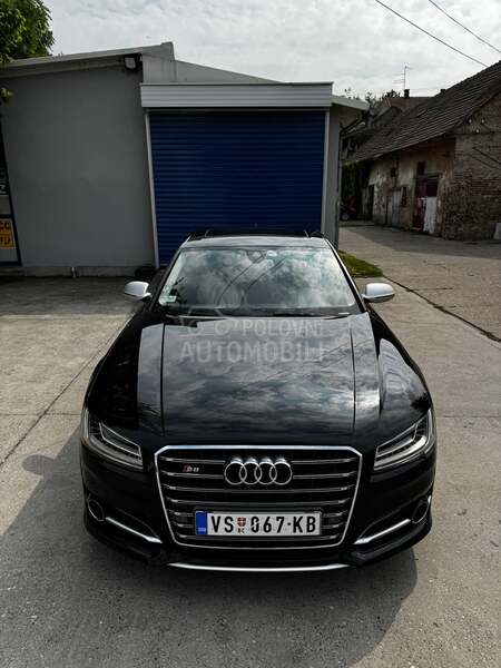 Audi A8 S8 Look
