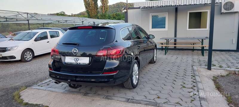 Opel Astra J 1.4 i