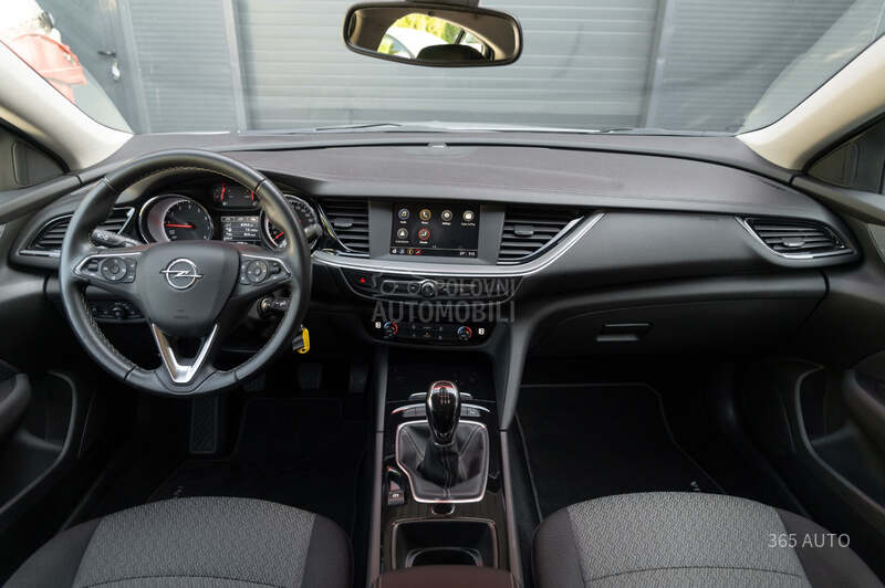 Opel Insignia 1.5 140