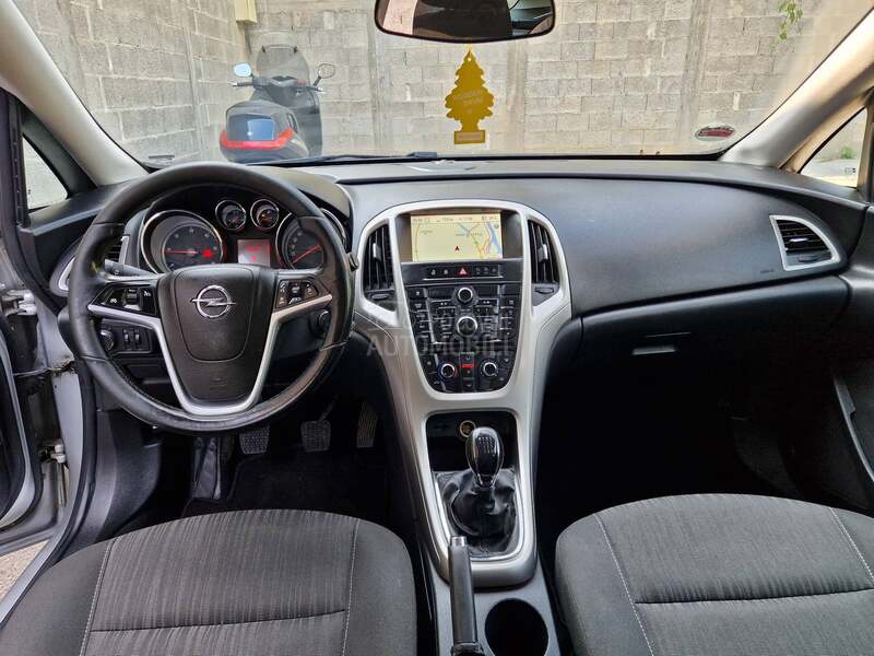 Opel Astra J 1.7 cdti 81 k.w.LEPA