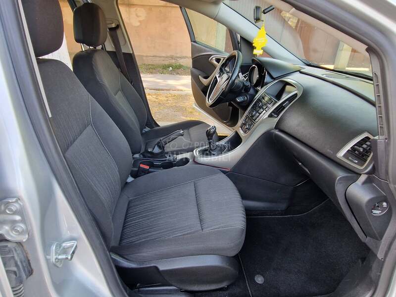 Opel Astra J 1.7 cdti 81 k.w.LEPA