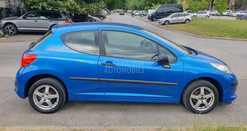 Peugeot 207 CH 1.4 .8V