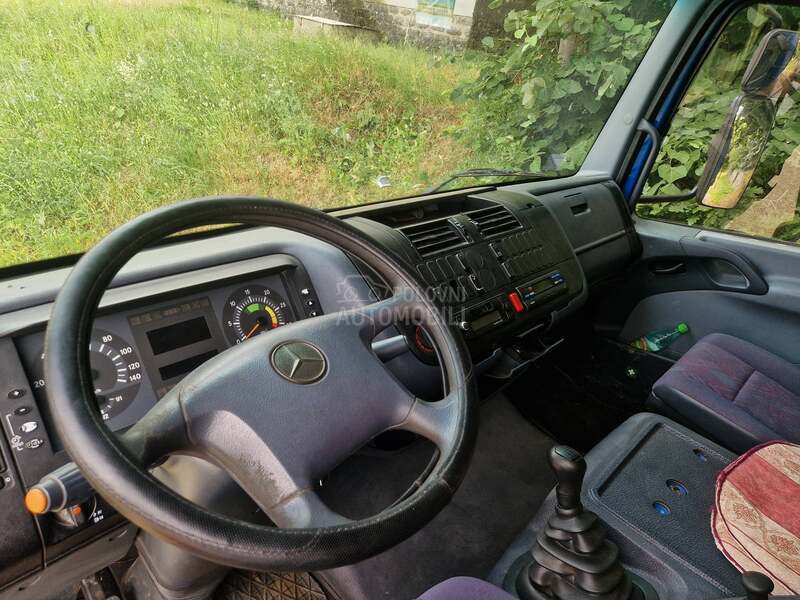 Mercedes Benz 815