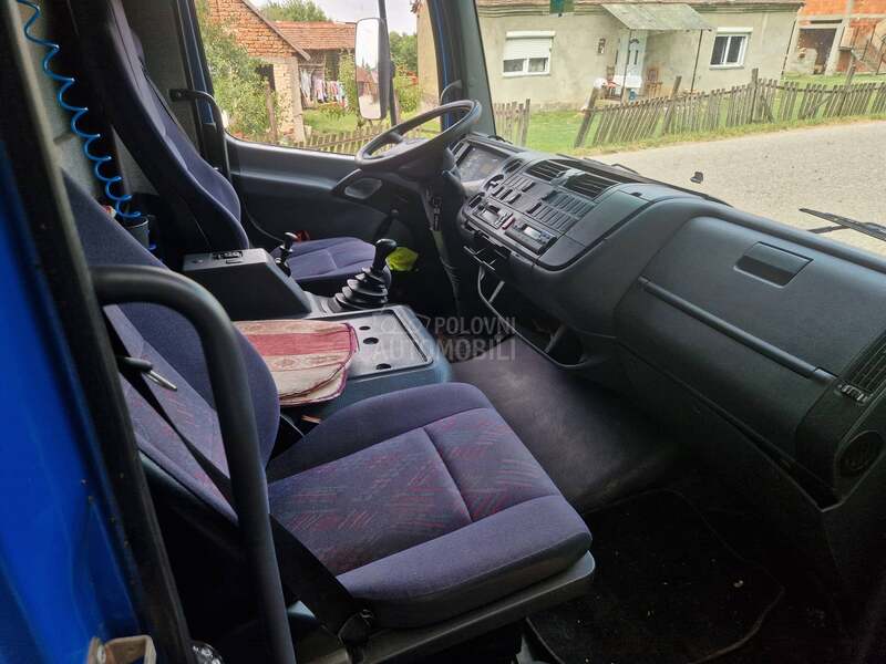 Mercedes Benz 815
