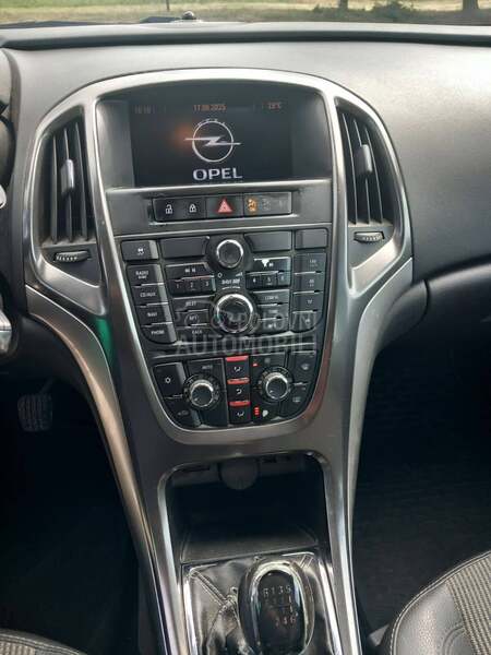 Opel Astra J 1.7 CDTI SPORT