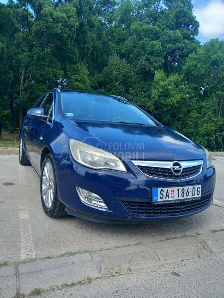 Opel Astra J 1.7 CDTI SPORT