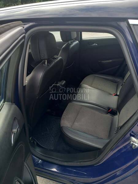 Opel Astra J 1.7 CDTI SPORT