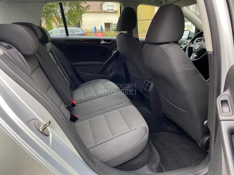 Volkswagen Golf 6 1.6 TDI/NAV/KAMERA
