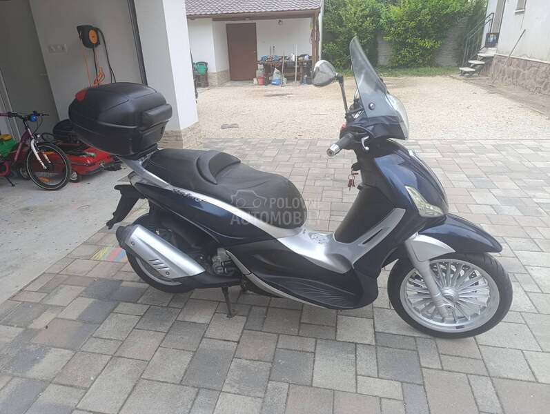 Piaggio Beverly 300