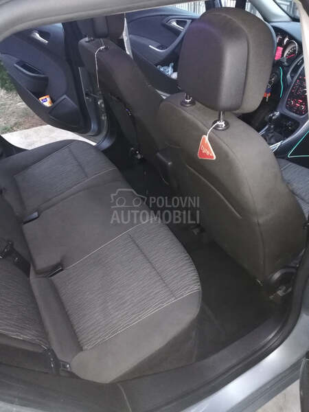 Opel Astra J 1.7