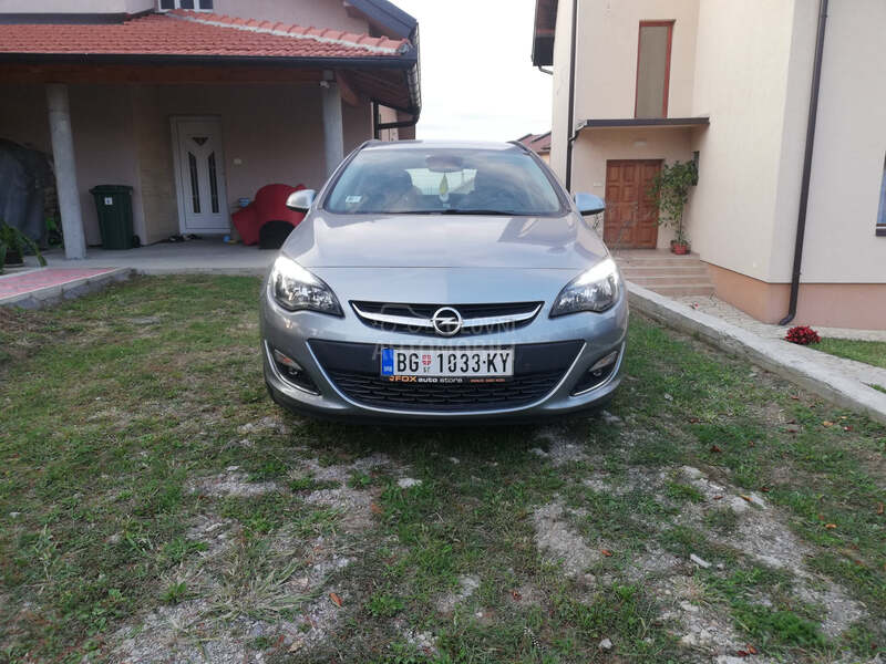 Opel Astra J 1.7