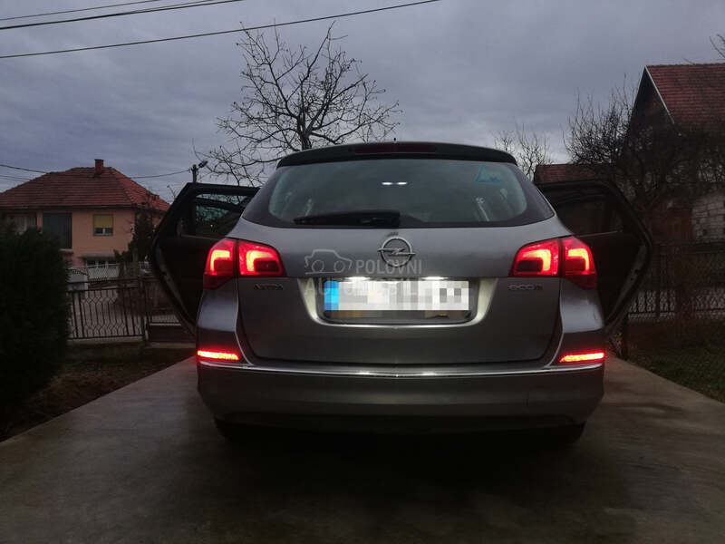 Opel Astra J 1.7