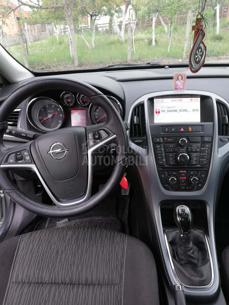 Opel Astra J 1.7