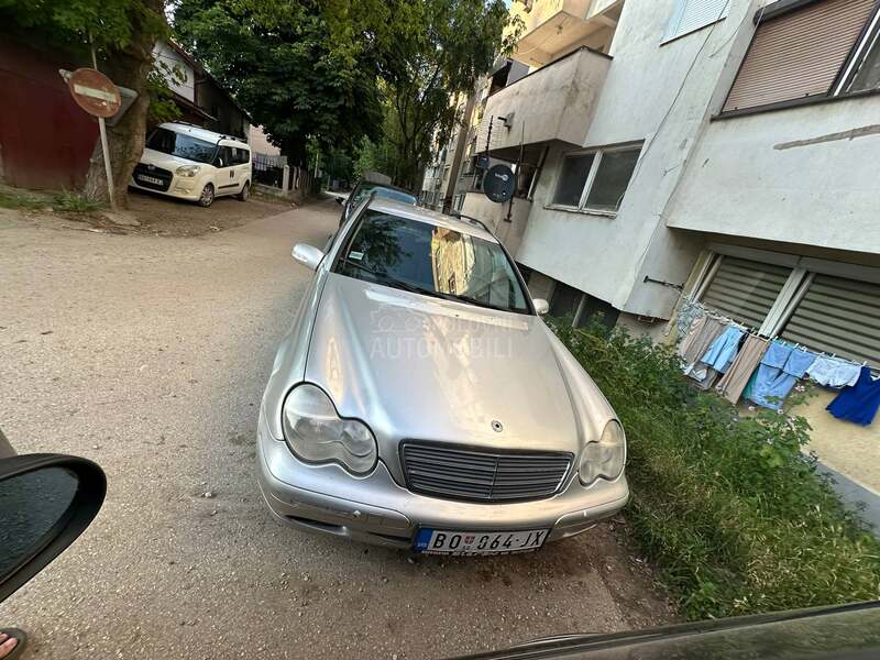 Mercedes Benz C 200 