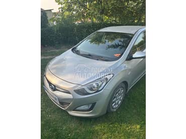 Hyundai i30 1.4 CRDI 90