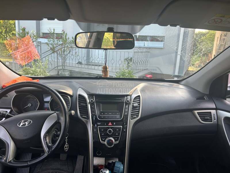 Hyundai i30 1.4 CRDI 90