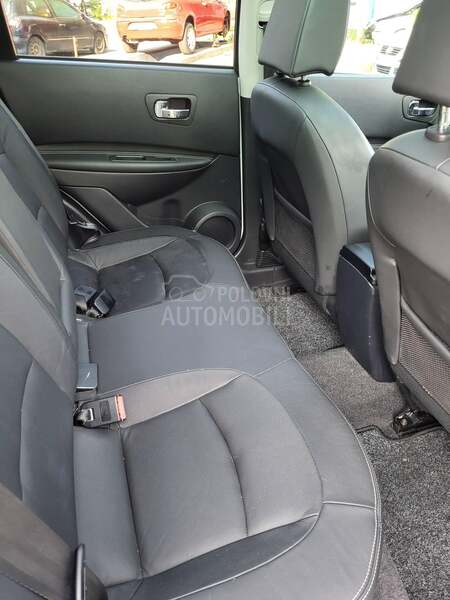 Nissan Qashqai 2.0d 4x4 panoram CH