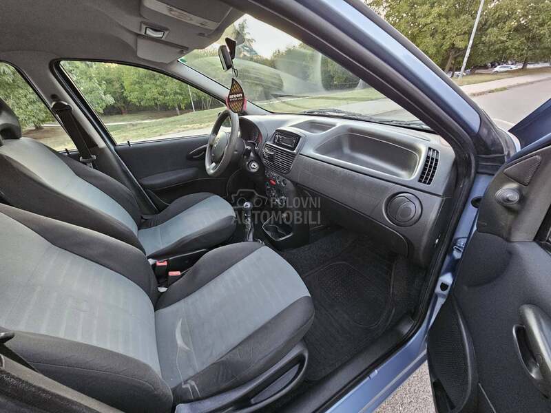 Fiat Punto 1.2b