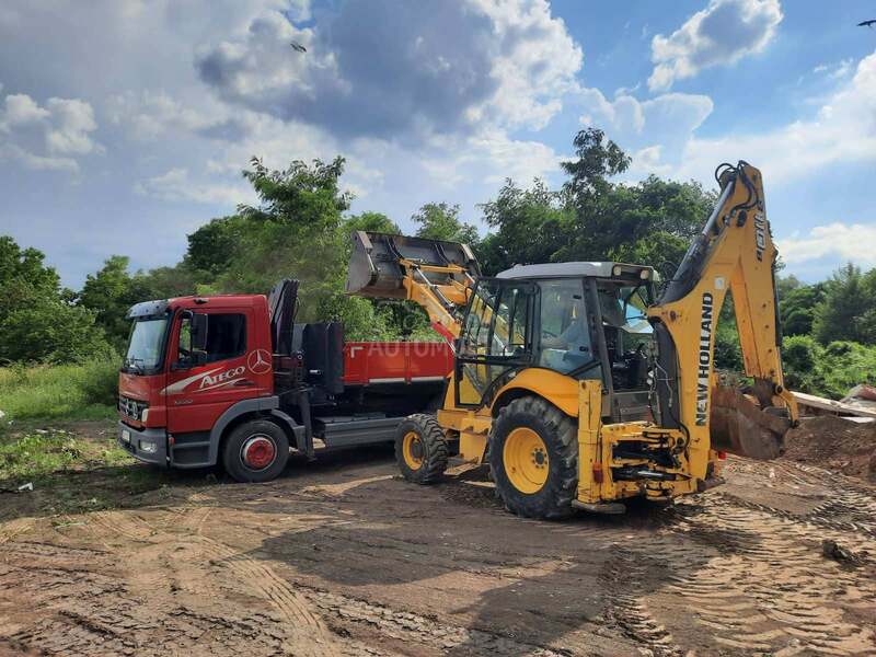 New Holland B110B