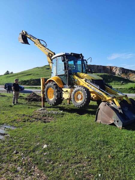 New Holland B110B