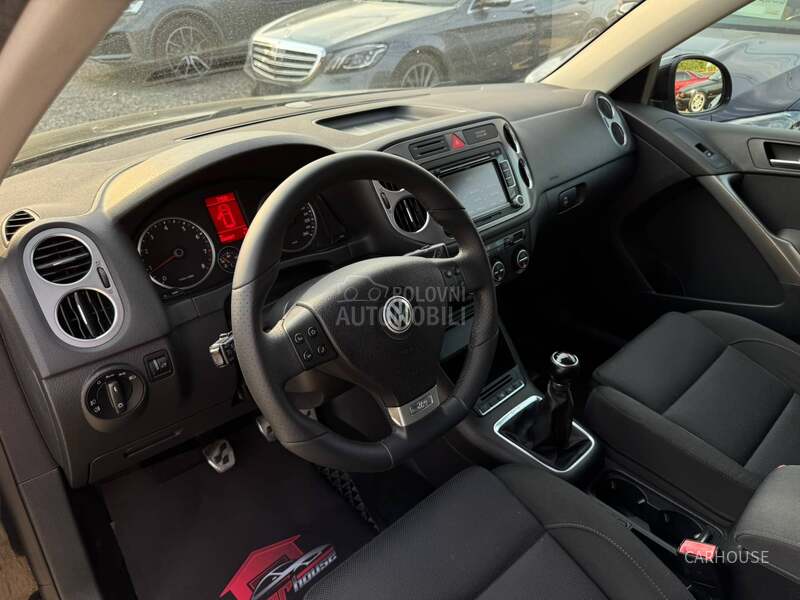 Volkswagen Tiguan R LINE TSI