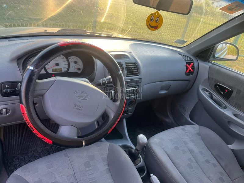Hyundai Accent 