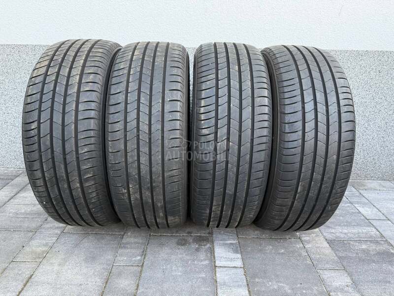 Kumho 215/55 R18 Letnja