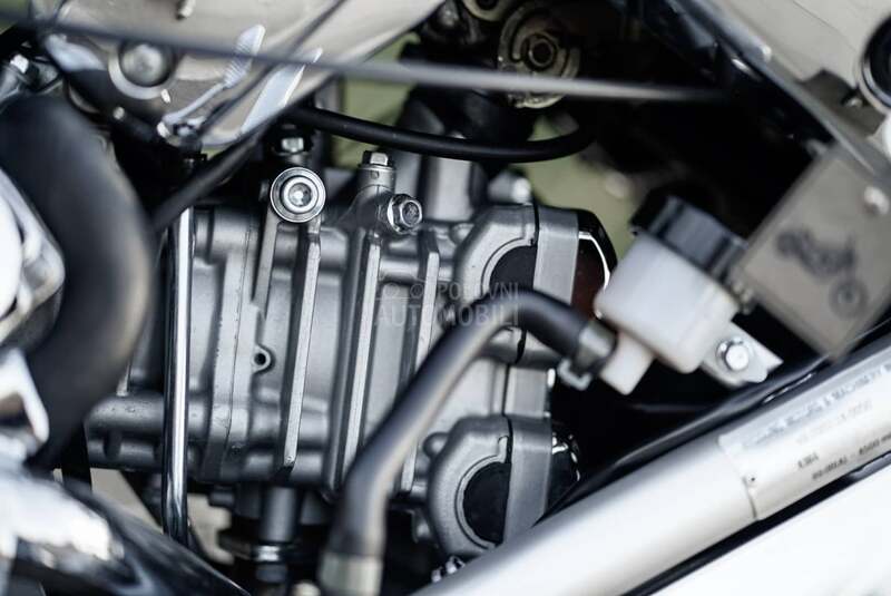 Hyosung Aqila 650
