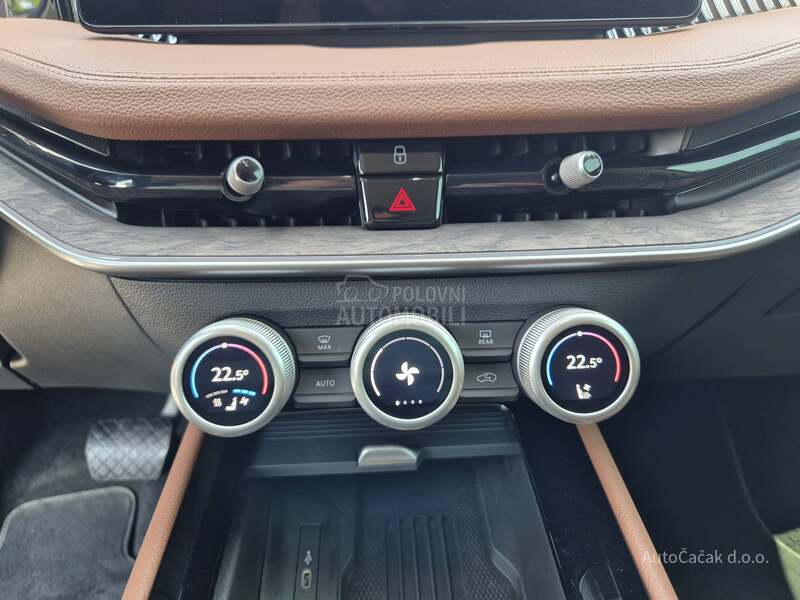 Škoda Superb 2.0 TSI LiK 4X4