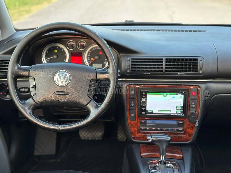 Volkswagen Passat B5.5 4.0 W8